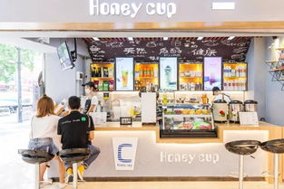 小小的飲品店一月凈賺10萬,生意秘訣是什么