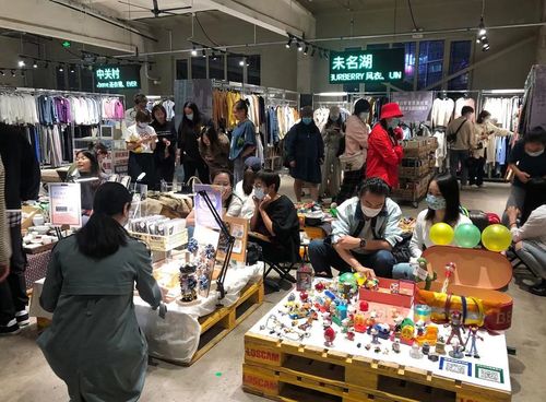 京東 小奧汀 三頓半 當(dāng)紅電商品牌為何紛紛擁抱線下市場